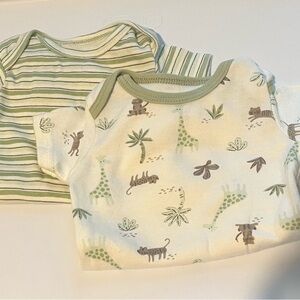 GUC Set of Le Top Bebe Onesies Size 0 to 3 months